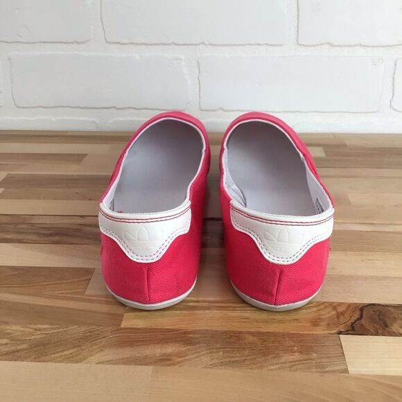 ADIDAS cute little ballerina shoes lightweight round toe white sole red/orange 6 - Picture 3 of 11